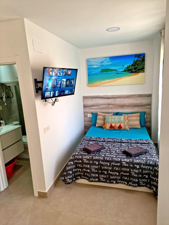 Apartamentos Elemar Free Luggage Storage Málaga Kültér fotó
