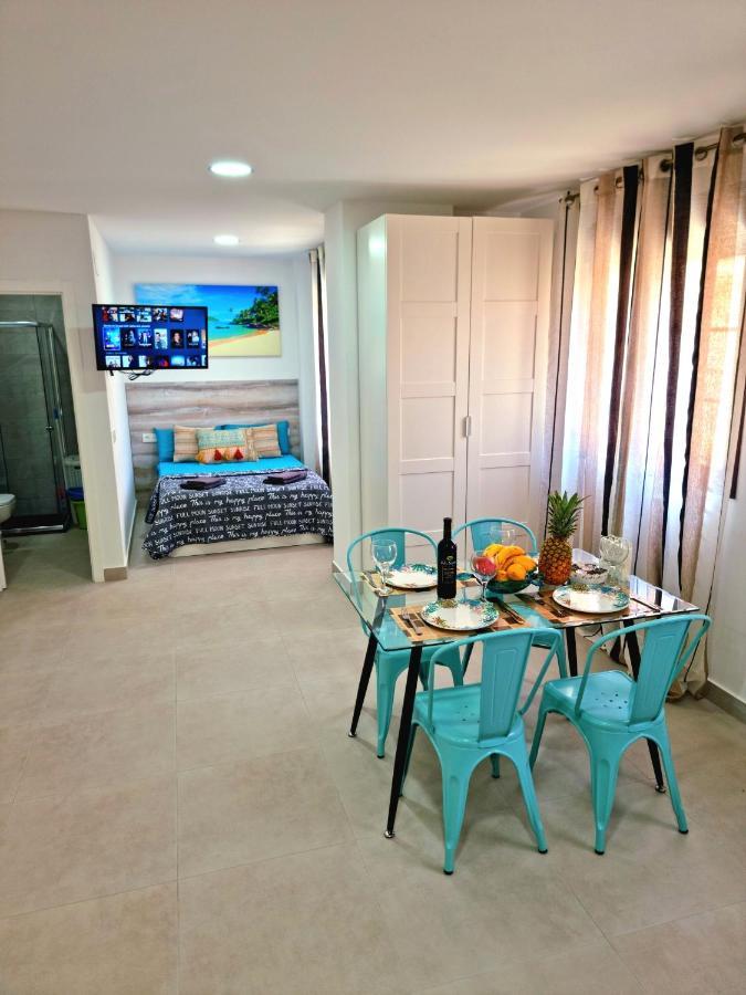 Apartamentos Elemar Free Luggage Storage Málaga Kültér fotó