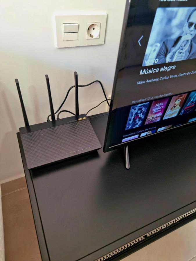 Apartamentos Elemar Free Luggage Storage Málaga Kültér fotó