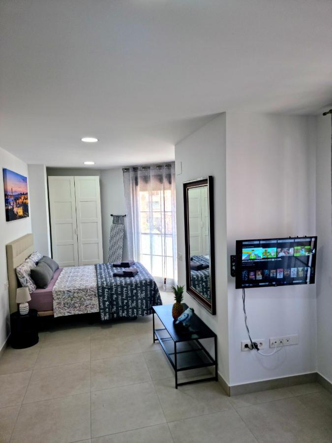 Apartamentos Elemar Free Luggage Storage Málaga Kültér fotó