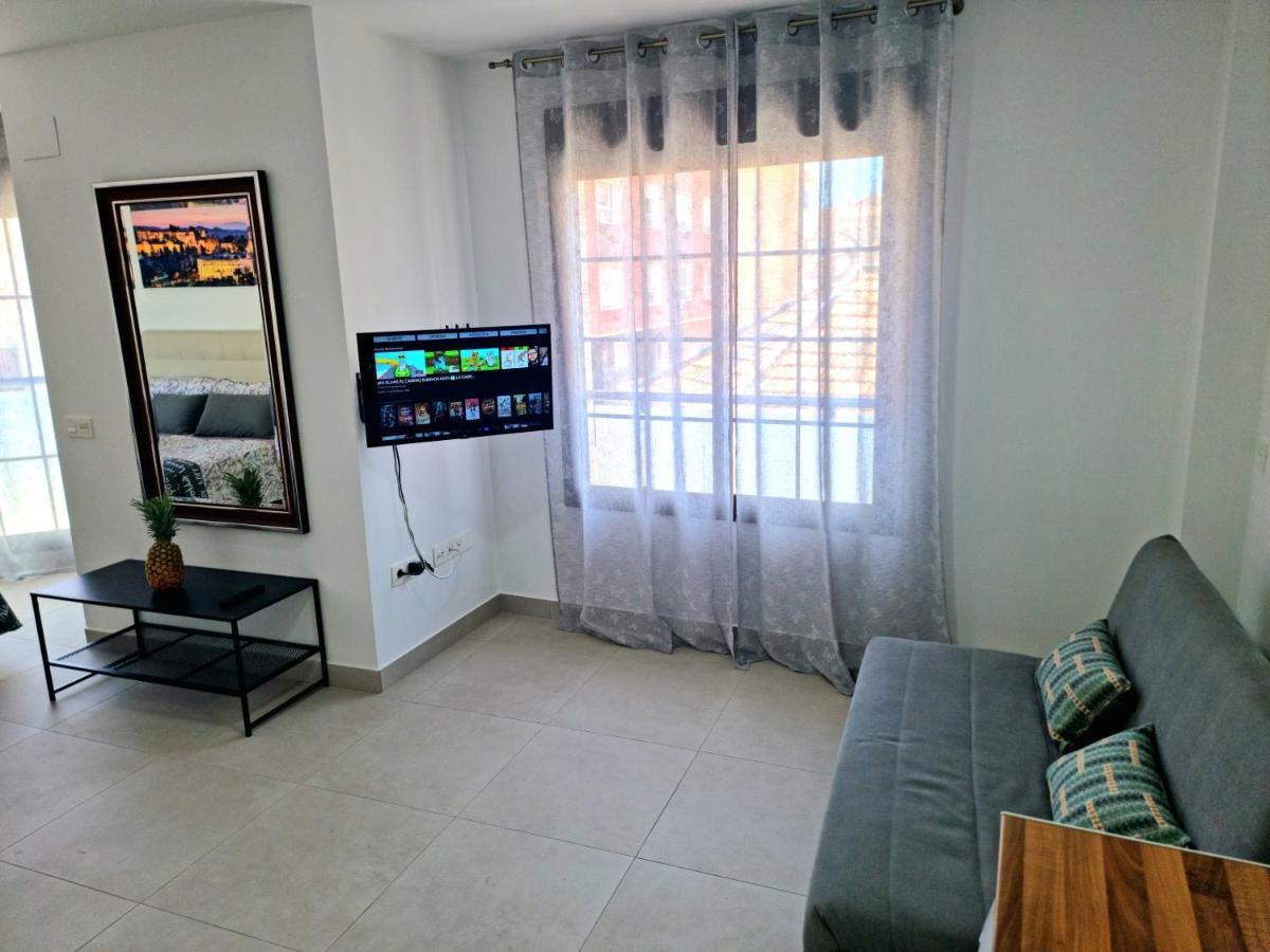 Apartamentos Elemar Free Luggage Storage Málaga Kültér fotó