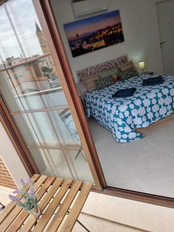 Apartamentos Elemar Free Luggage Storage Málaga Kültér fotó
